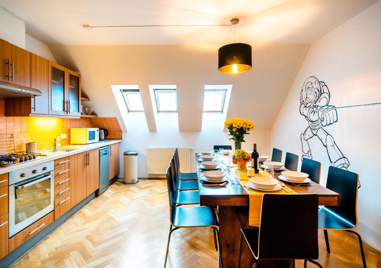 Klimentska Cartoon Apartamento Praga